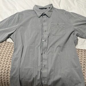 Travis Matthew Button Down